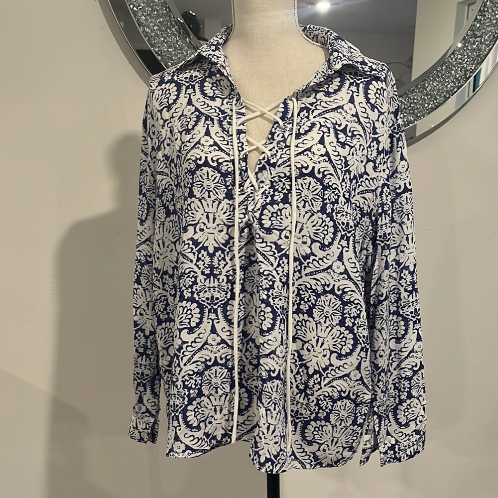 BD collection lace up thin long sleeve XL shirt